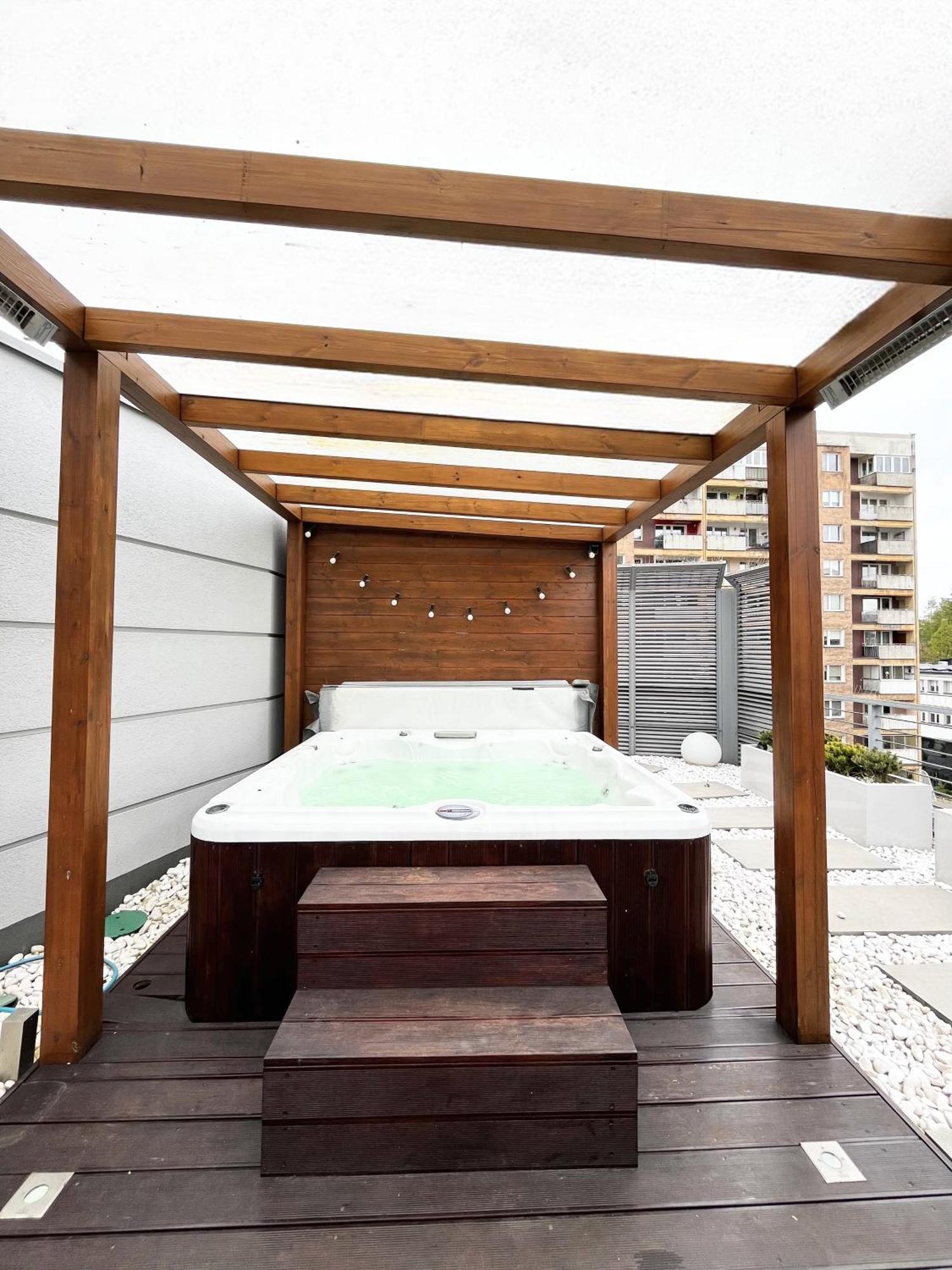 Luksusowy Apartament Z Jacuzzi By Jacek Budek Apartamento Gdynia Exterior foto